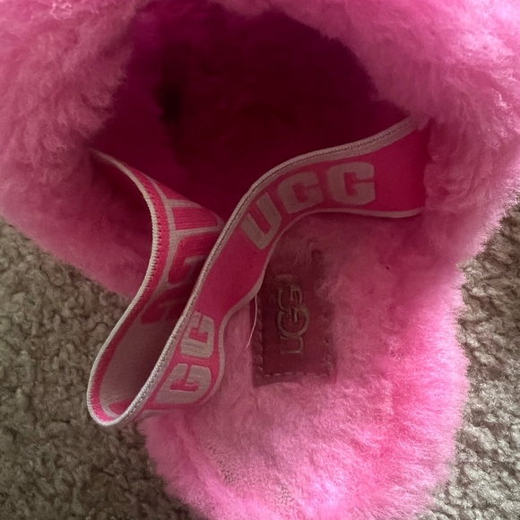 Hot Pink Fuzzy Ugg Slippers - Picture 2 of 4